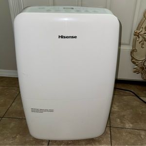 Hisense air humidifier!! Like BRAND NEW!! ONLY USED FEW TIMES!!